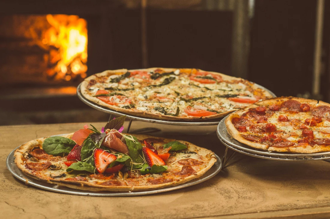 Na przyjęciu we wloskim stylu nie może zabraknąć takiej potrawy, jak pizza